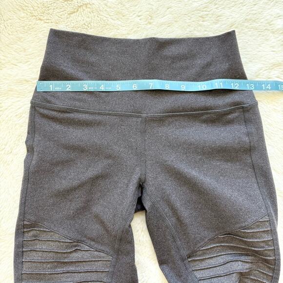 ALO Yoga women moto leggings heather grey size S Retail 128 - Picture 7 of 8